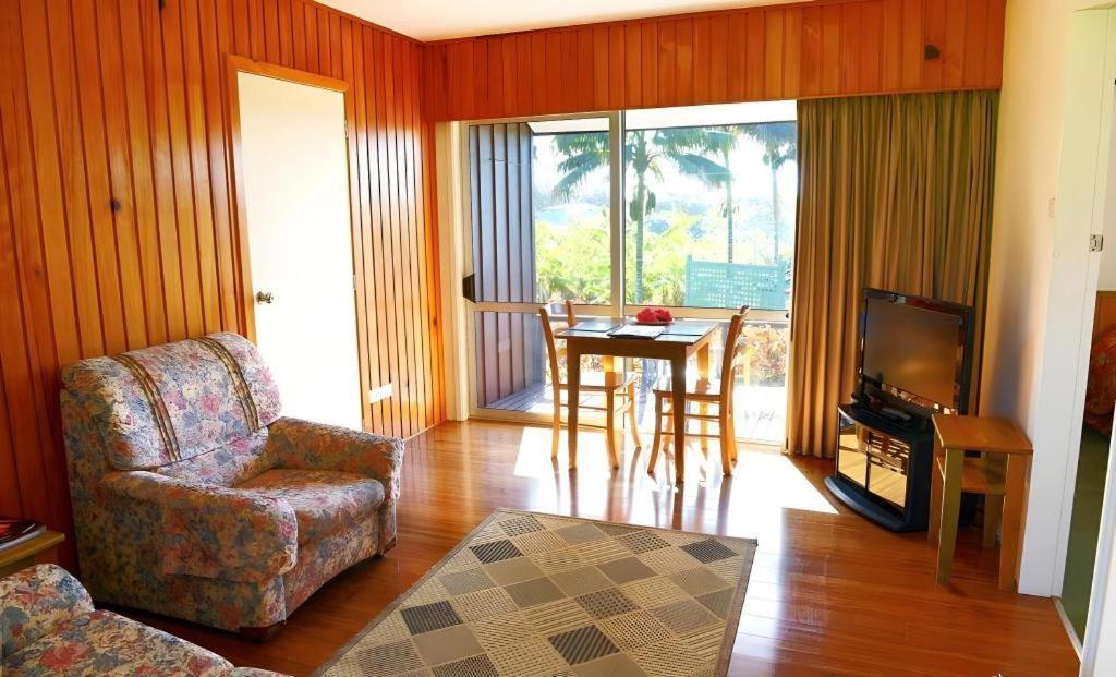 Fletcher Christian Holiday Hotel Burnt Pine Luaran gambar
